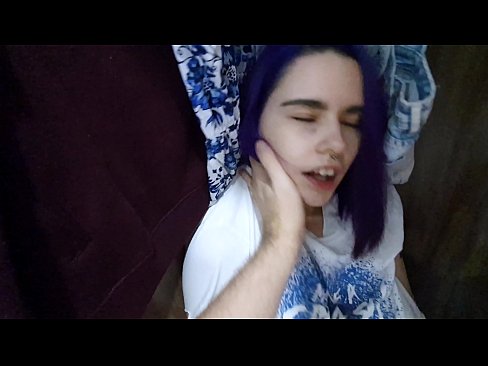 ❤️ Loaʻa i koʻu kaikuahine i loko o ke keʻena kīʻaha a kōkua iā ia e ʻimi Porno fb ma haw.porn-mate.ru ❤